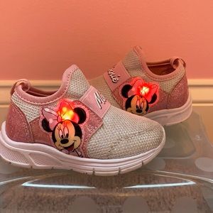 Minnie Mouse Light Up Sneakers (Disney)